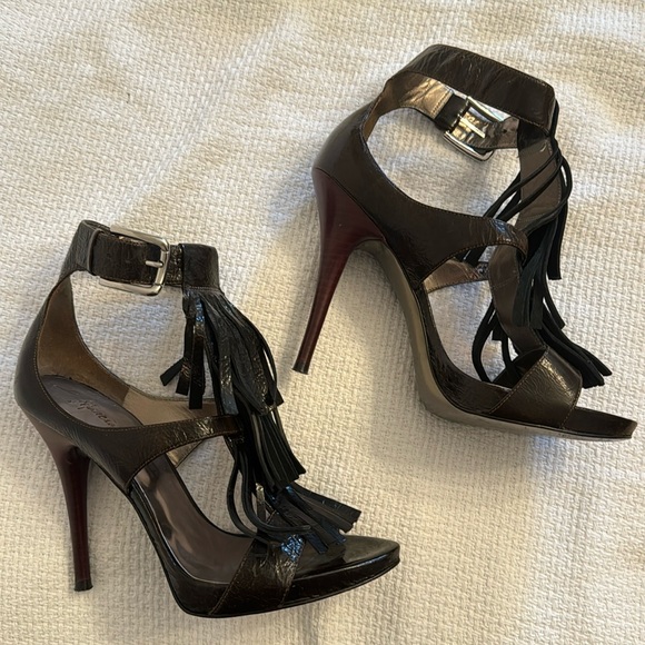 Shoes - Picture 1 of 5